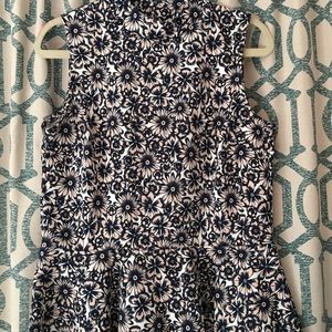 Banana Republic medium top